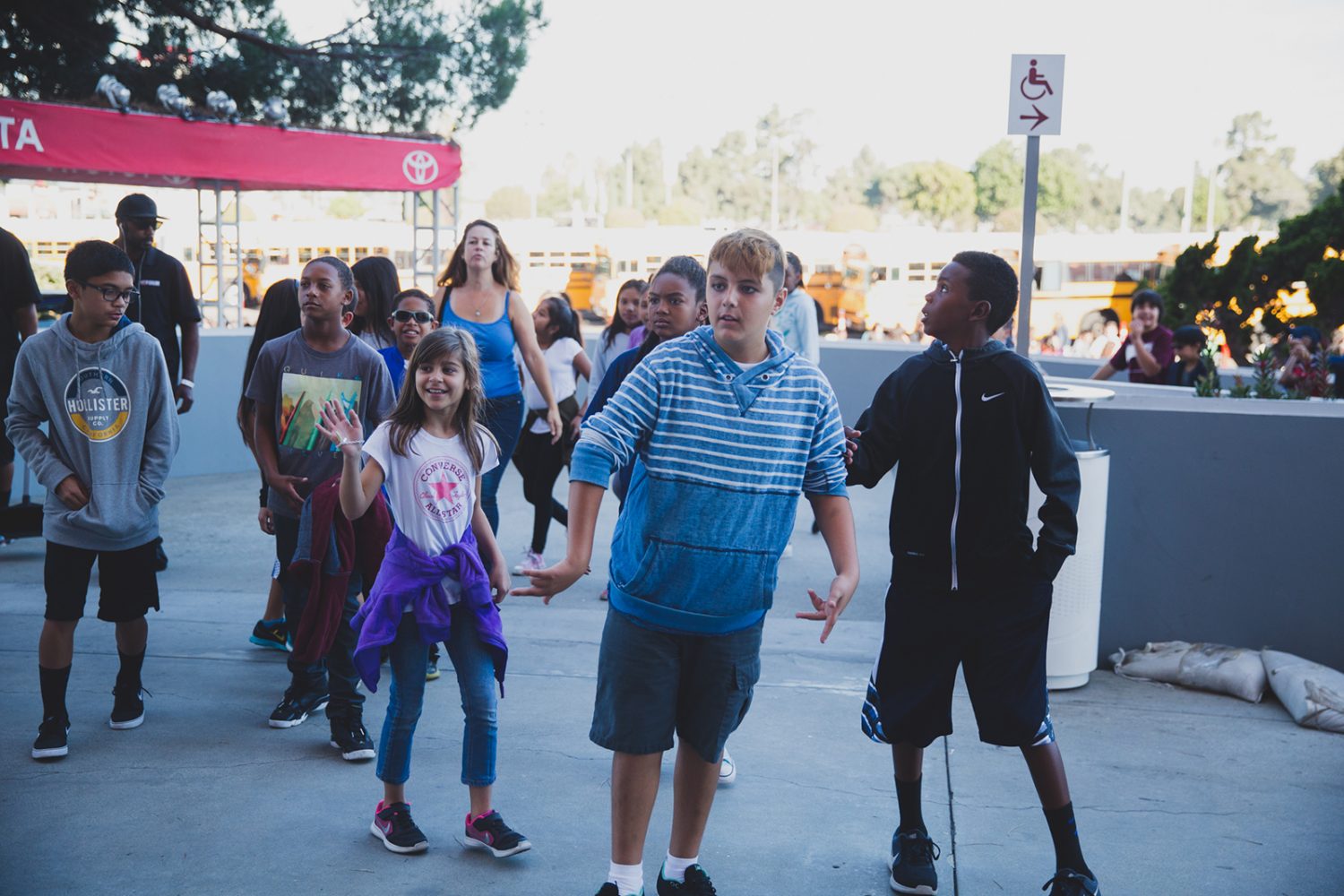 United Against Bullying (UAB) Awards Be Strong with Grant