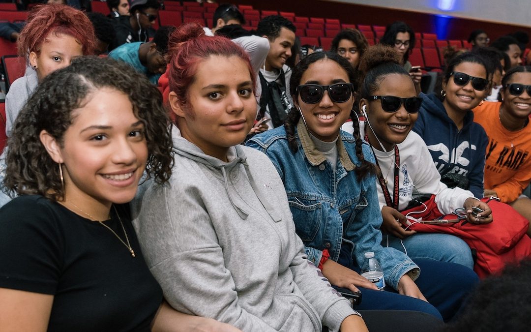 Saying No: Strategies for Facing Peer Pressure_ft image